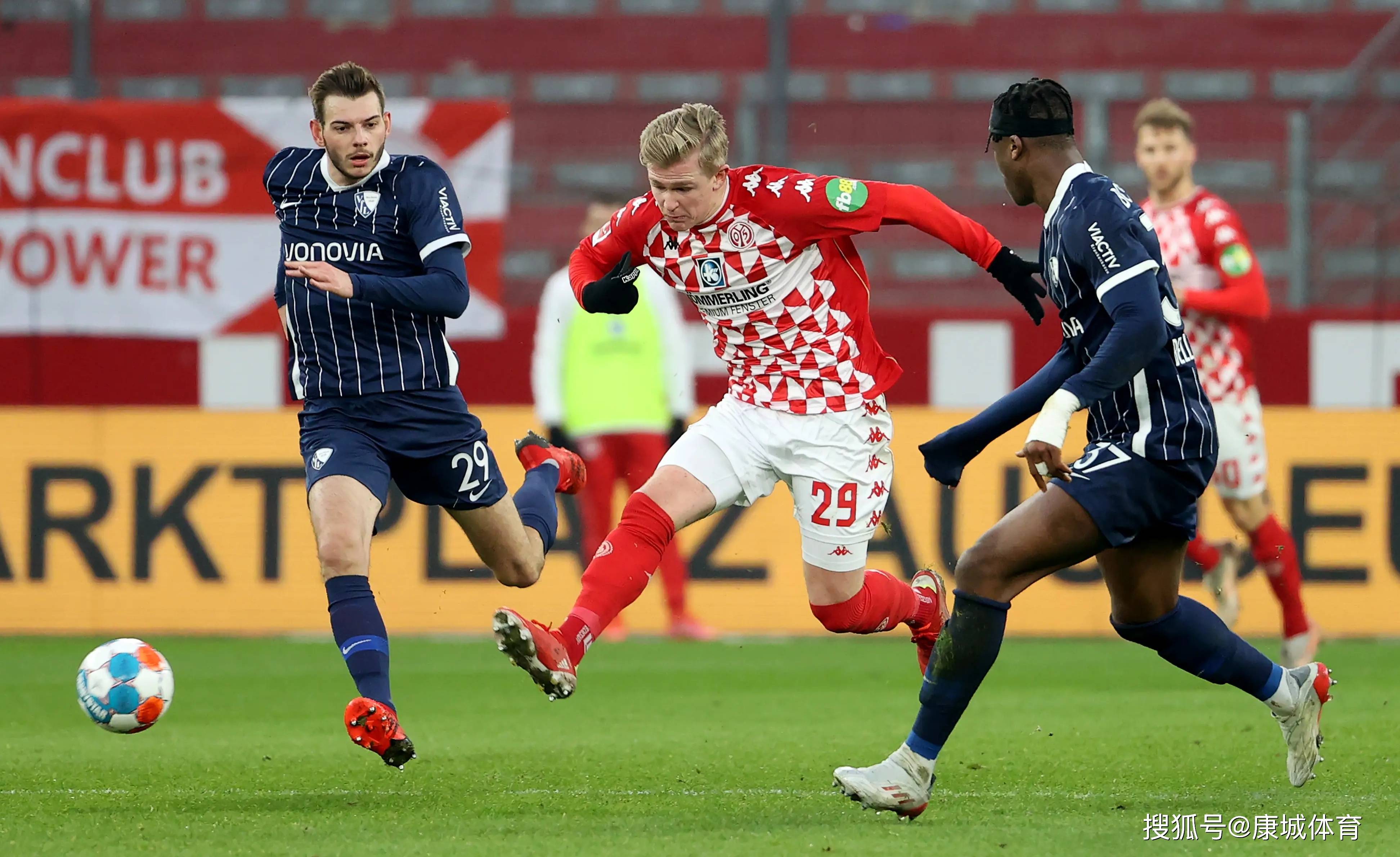 拜仁慕尼黑攻击强劲,半决赛不可小觑 拜仁慕尼黑攻击强劲,半决赛不可小觑