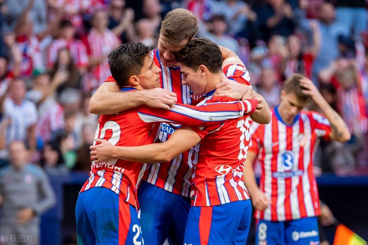 里昂鏖战塞维利亚,内马尔高光表现 里昂鏖战塞维利亚,内马尔高光表现