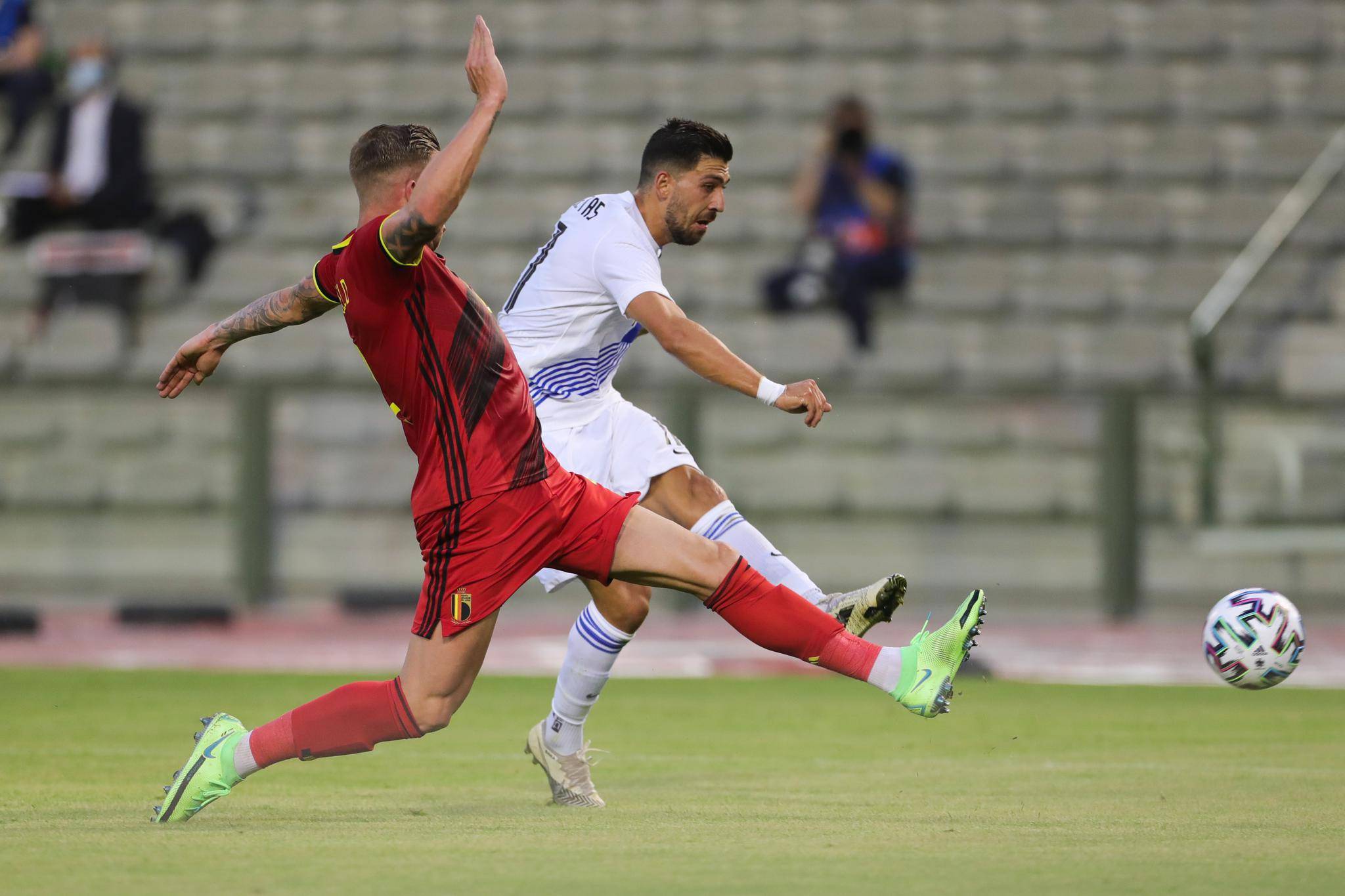 英格兰豪胜马其顿,锁定小组第一 英格兰豪胜马其顿,锁定小组第一