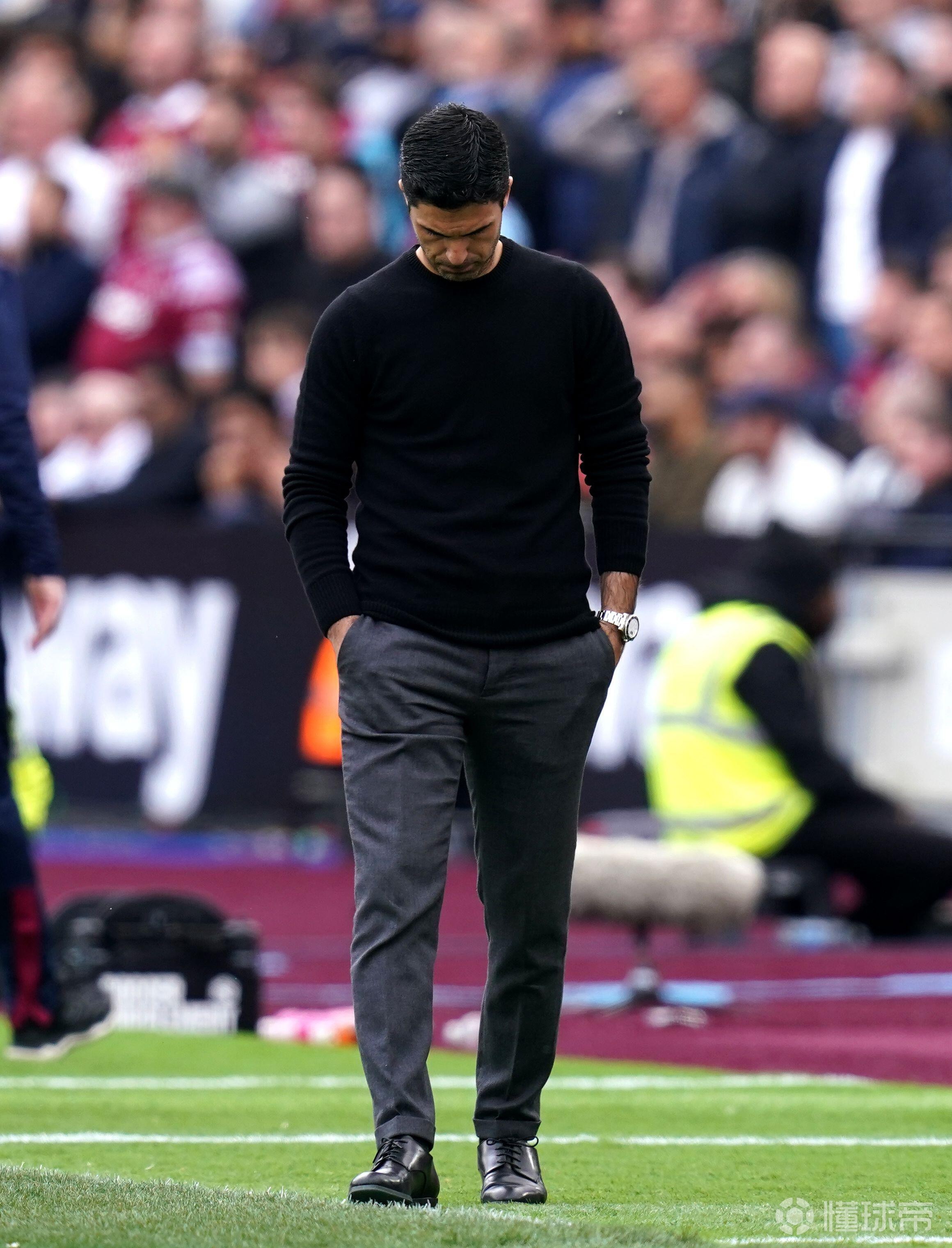 熊猫体育中国App-哈德斯菲尔德惜败埃弗顿，保级大战顿失关键三分的简单介绍