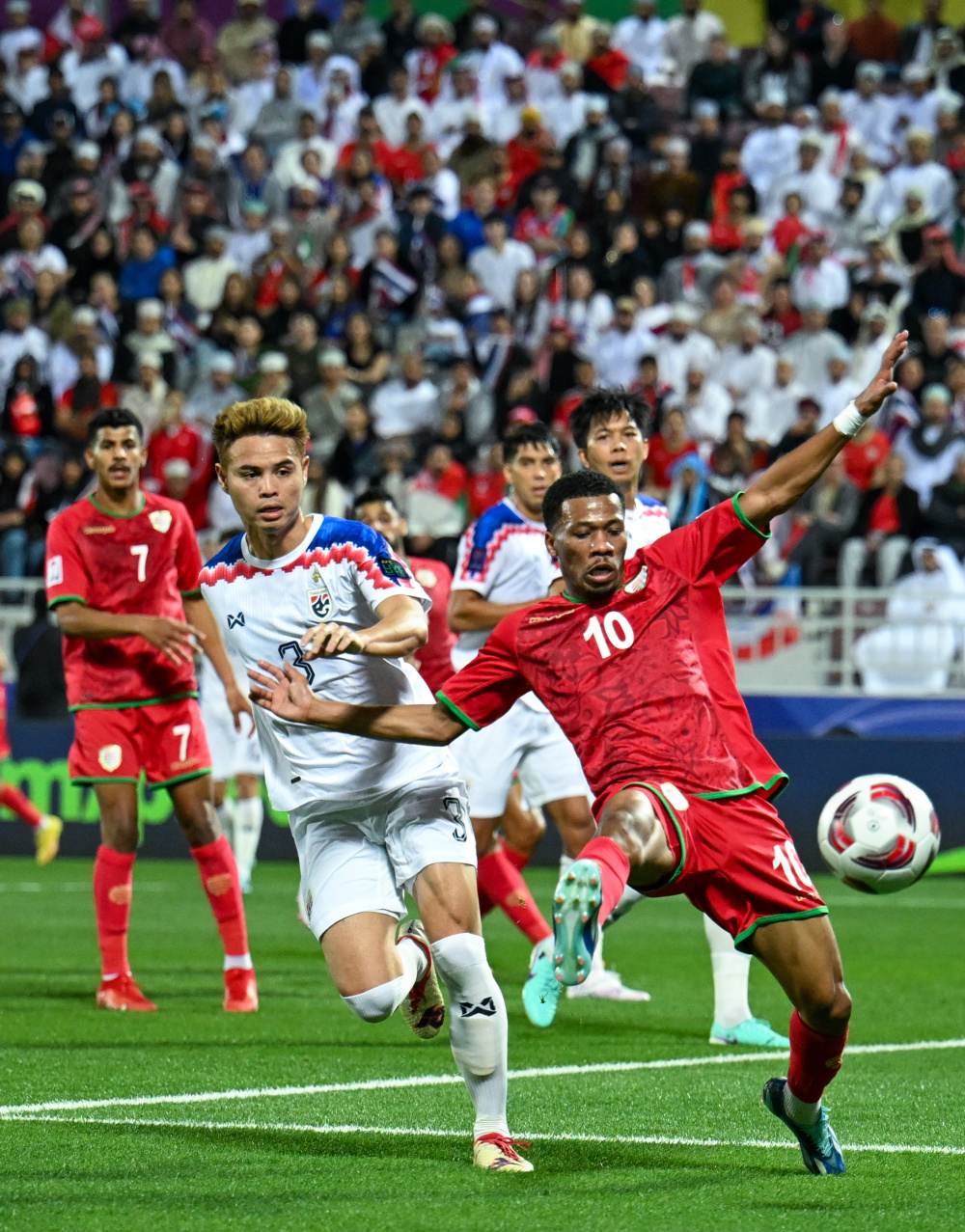 泰国球队奋力抗衡,取得胜利晋级 泰国球队奋力抗衡,取得胜利晋级