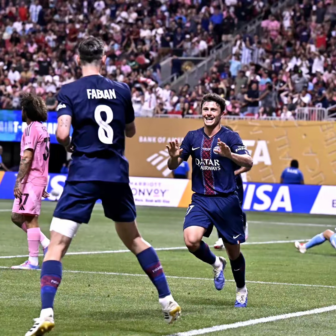 包含马德里竞技主场击败门兴,小组第一未变的词条 包含马德里竞技主场击败门兴,小组第一未变的词条