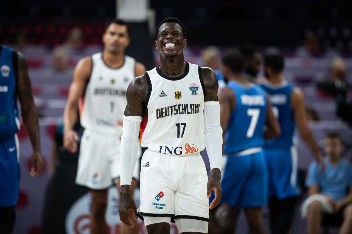 熊猫体育全站APP下载-独行侠轻取塞尔维亚男篮，汉密尔顿关键制胜